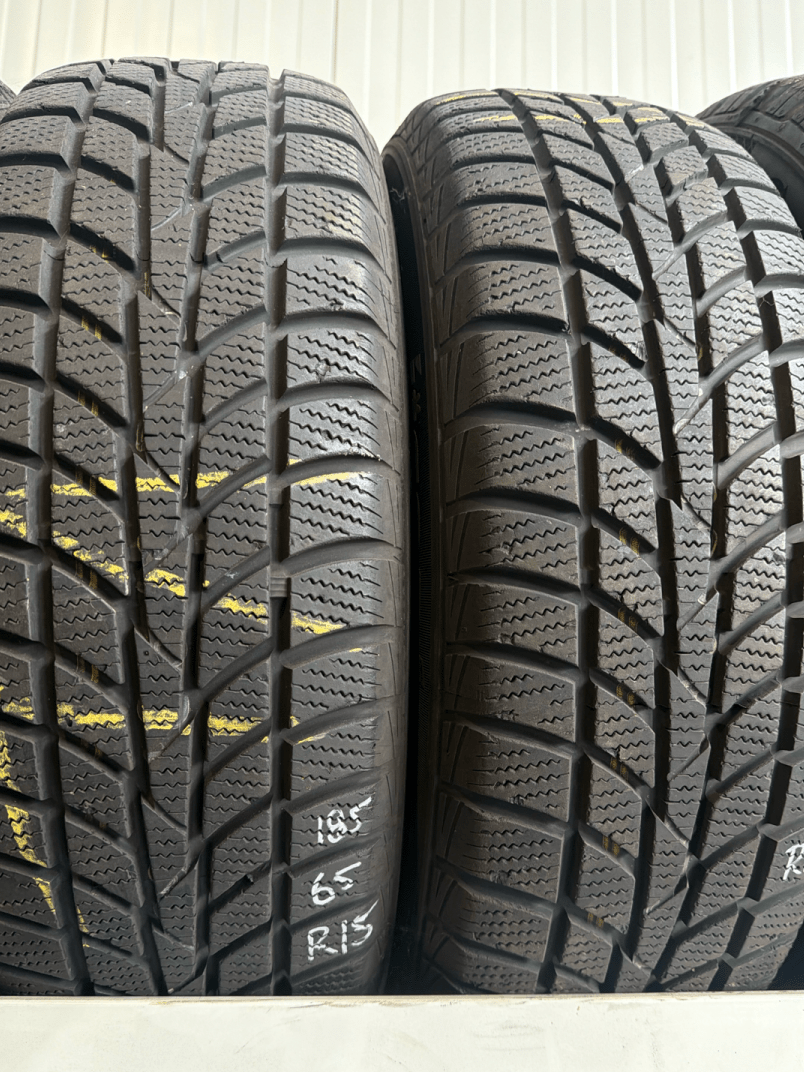 🔥 HANKOOK 185/65 R15 WINTERBANDEN TE KOOP 🔥 - Peelrandbanden