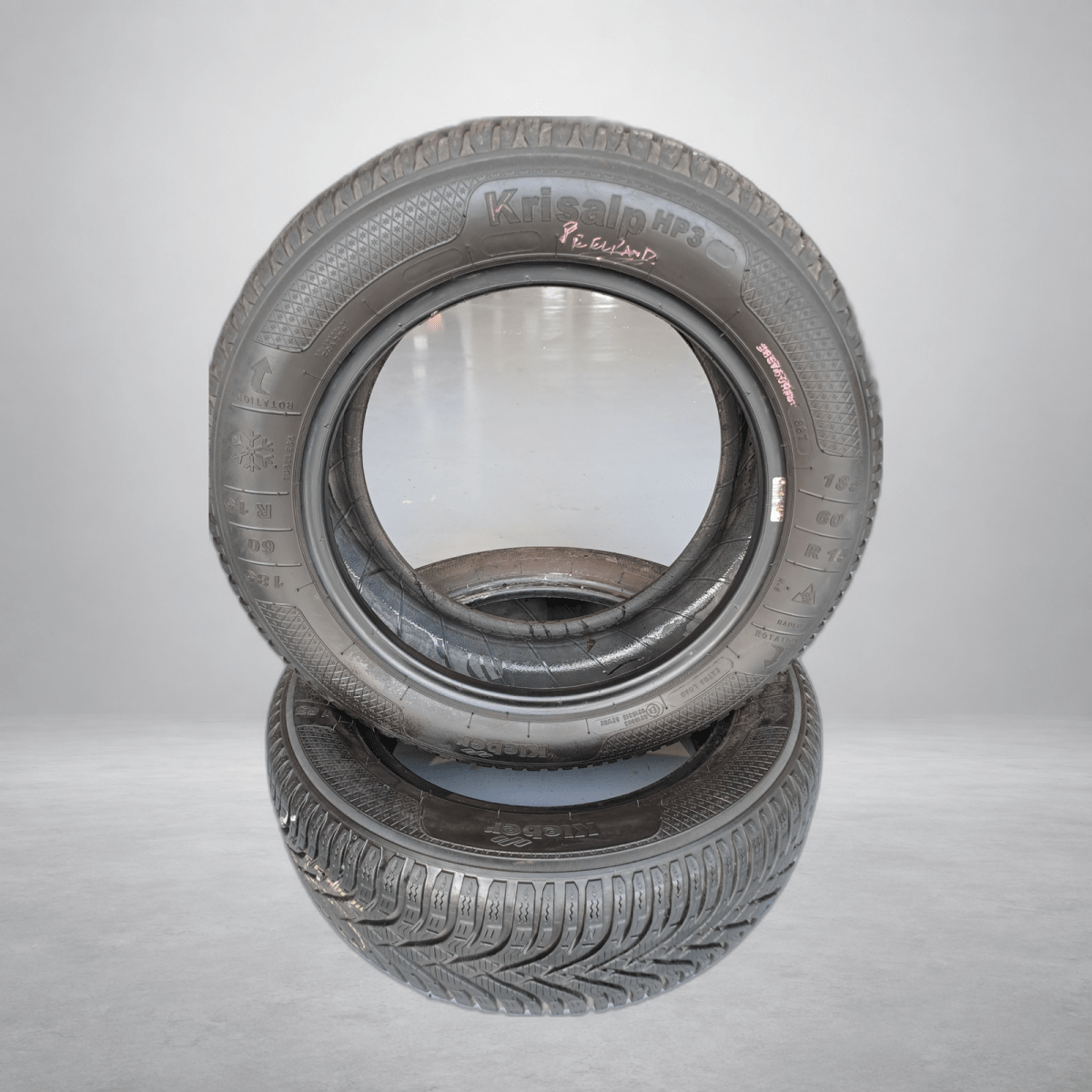 🔥 KLEBER 185/60 R15 WINTERBANDEN TE KOOP 🔥 - Peelrandbanden