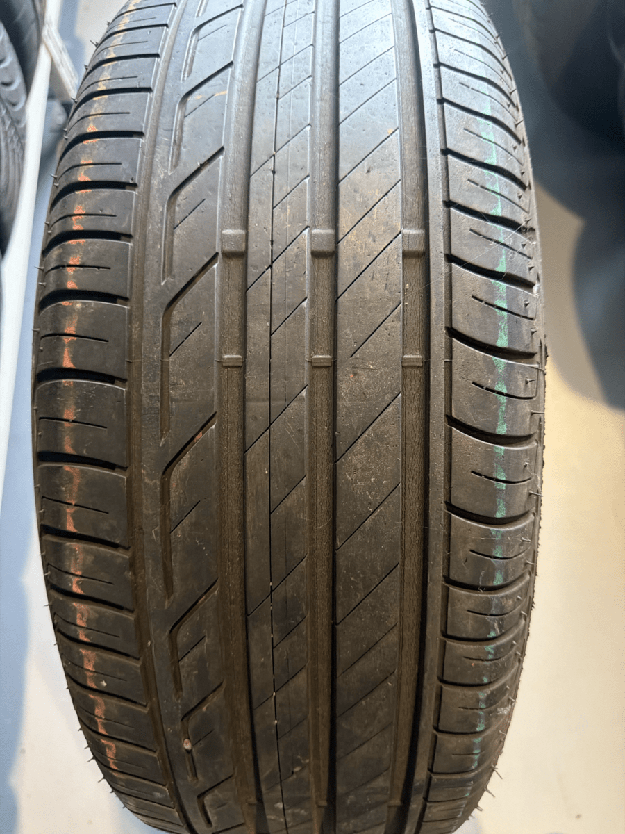 🔥 BRIDGESTONE 215/55 R17 ZOMERBANDEN TE KOOP 🔥 - Peelrandbanden