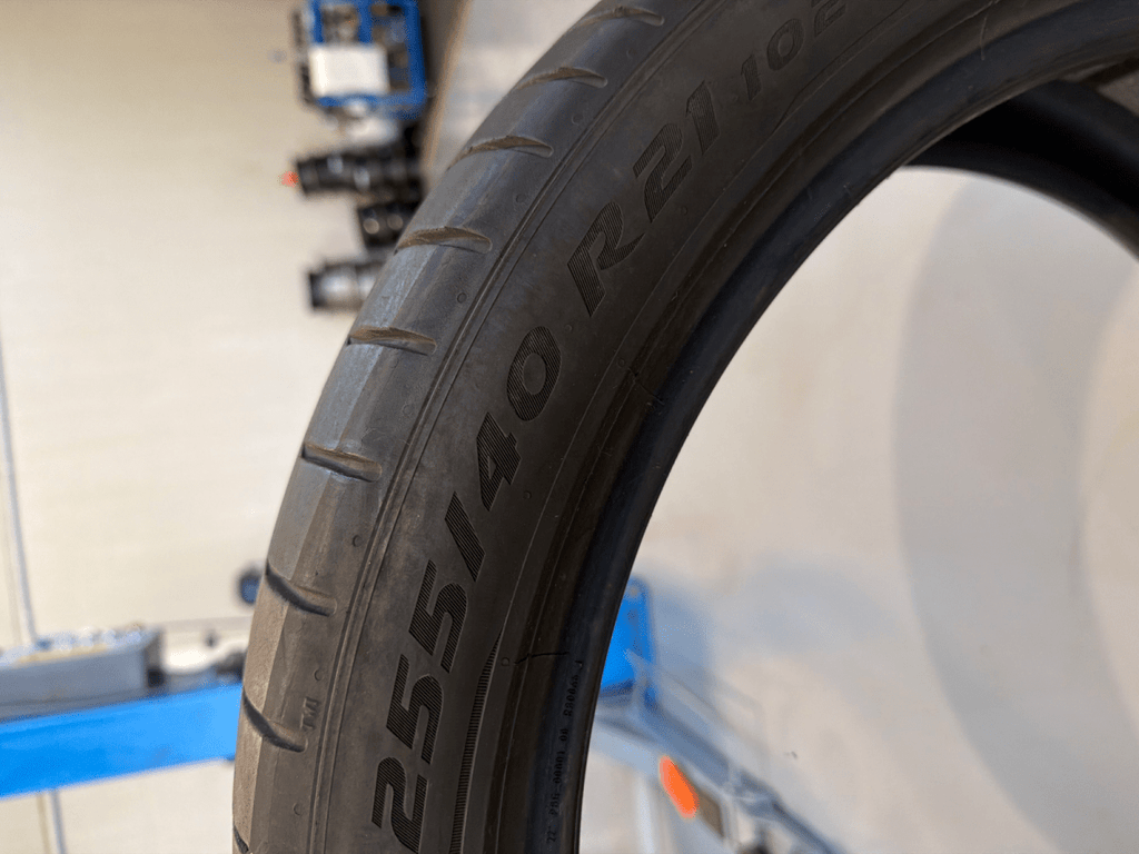 🔥 PIRELLI 255/40 R21 ZOMERBANDEN TE KOOP 🔥 - Peelrandbanden