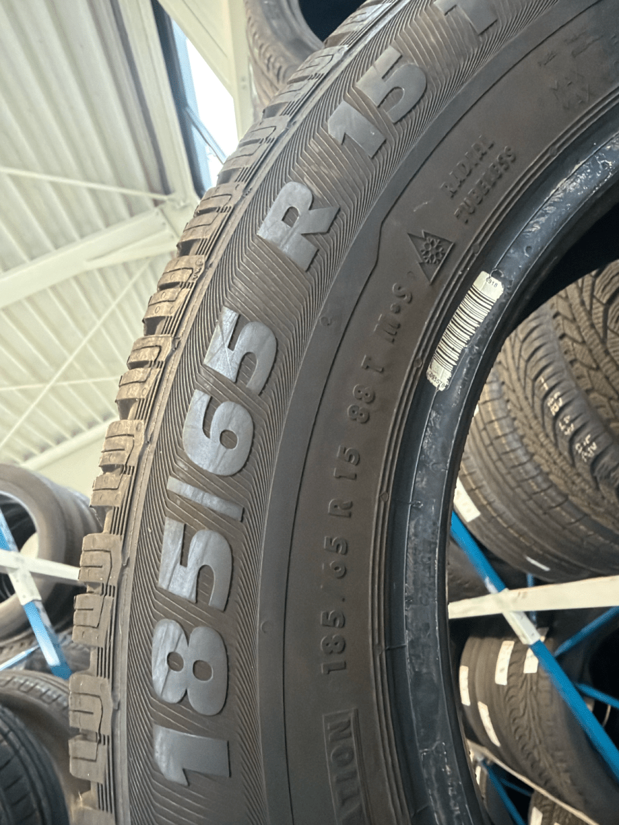 🔥 SEMPERIT 185/65 R15 WINTERBANDEN TE KOOP 🔥 - Peelrandbanden