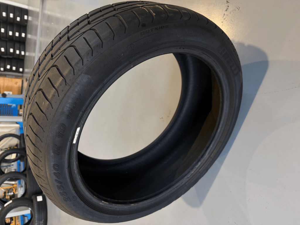 🔥 PIRELLI 255/40 R19 ZOMERBANDEN TE KOOP 🔥 - Peelrandbanden