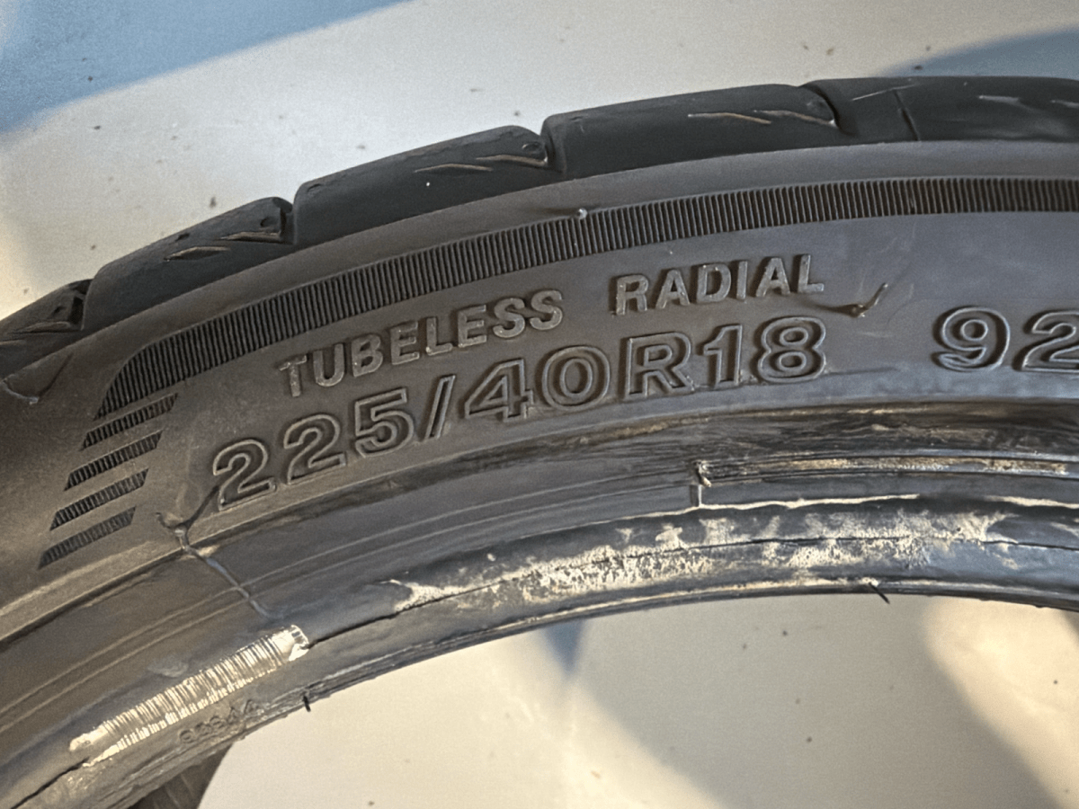 🔥 BRIDGESTONE 225/40 R18 ZOMERBANDEN TE KOOP 🔥 - Peelrandbanden