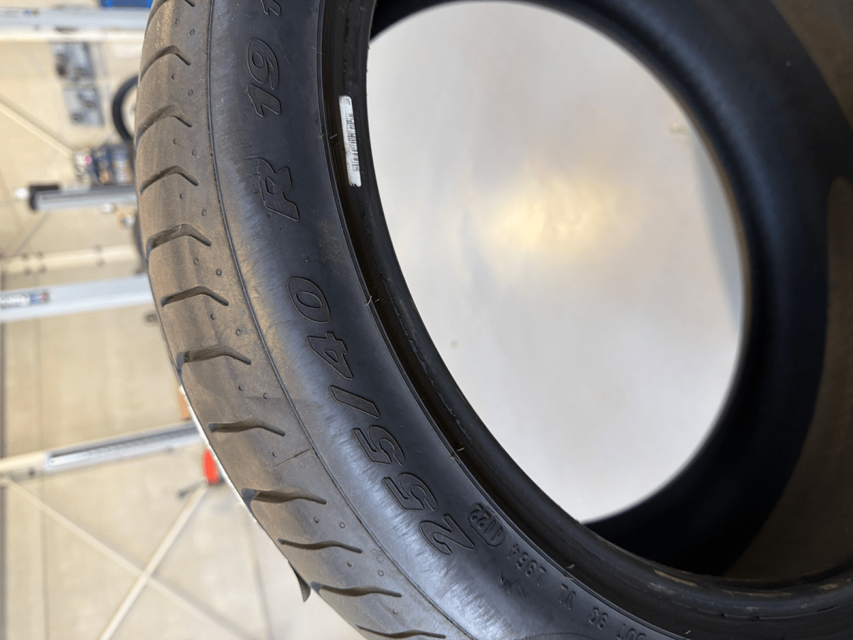 🔥 PIRELLI 255/40 R19 ZOMERBANDEN TE KOOP 🔥 - Peelrandbanden