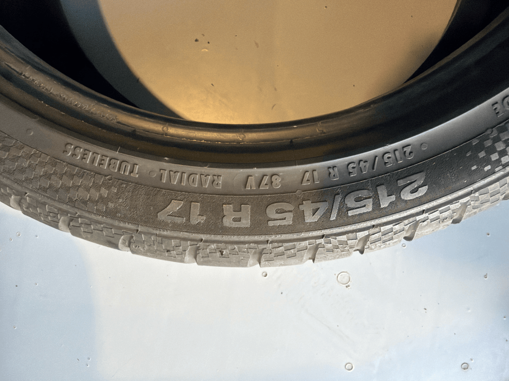 🔥 CONTINENTAL 215/45 R17 ZOMERBANDEN TE KOOP 🔥 - Peelrandbanden