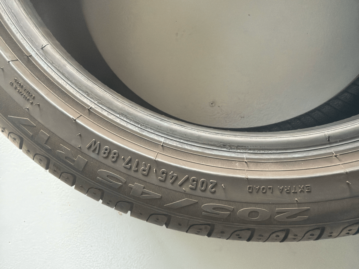 🔥 PIRELLI 205/45 R17 ZOMERBANDEN TE KOOP 🔥 - Peelrandbanden
