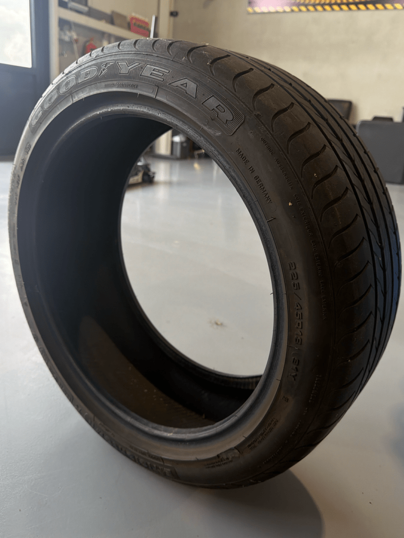 🔥 GOODYEAR 225/45 R18 ZOMERBANDEN TE KOOP 🔥 - Peelrandbanden