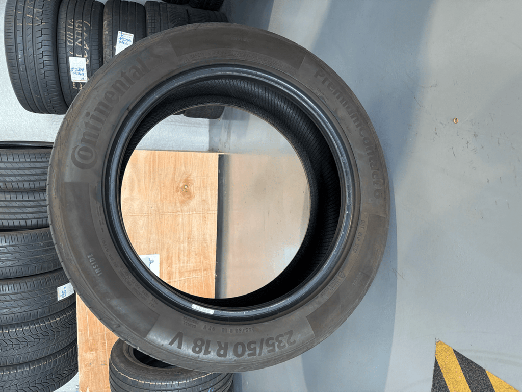🔥 CONTINENTAL 235/50 R18 ZOMERBANDEN TE KOOP 🔥 - Peelrandbanden