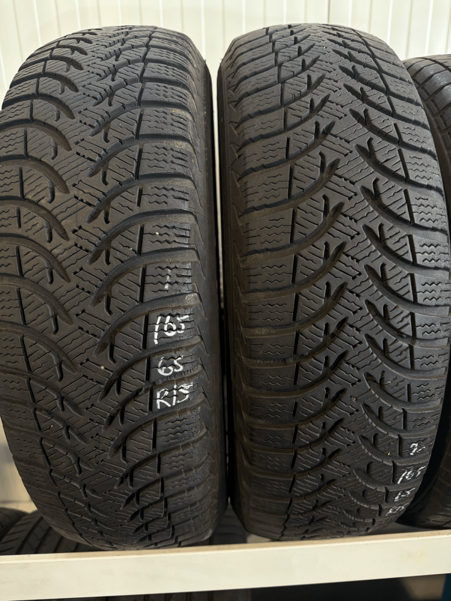 🔥 MICHELIN 165/65 R15 WINTERBANDEN TE KOOP 🔥 - Peelrandbanden
