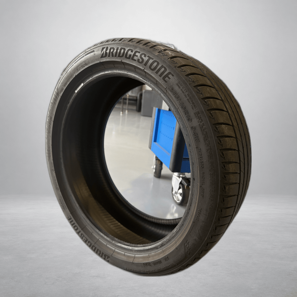 🔥 BRIDGESTONE 245/40 R19 ZOMERBANDEN TE KOOP 🔥 - Peelrandbanden