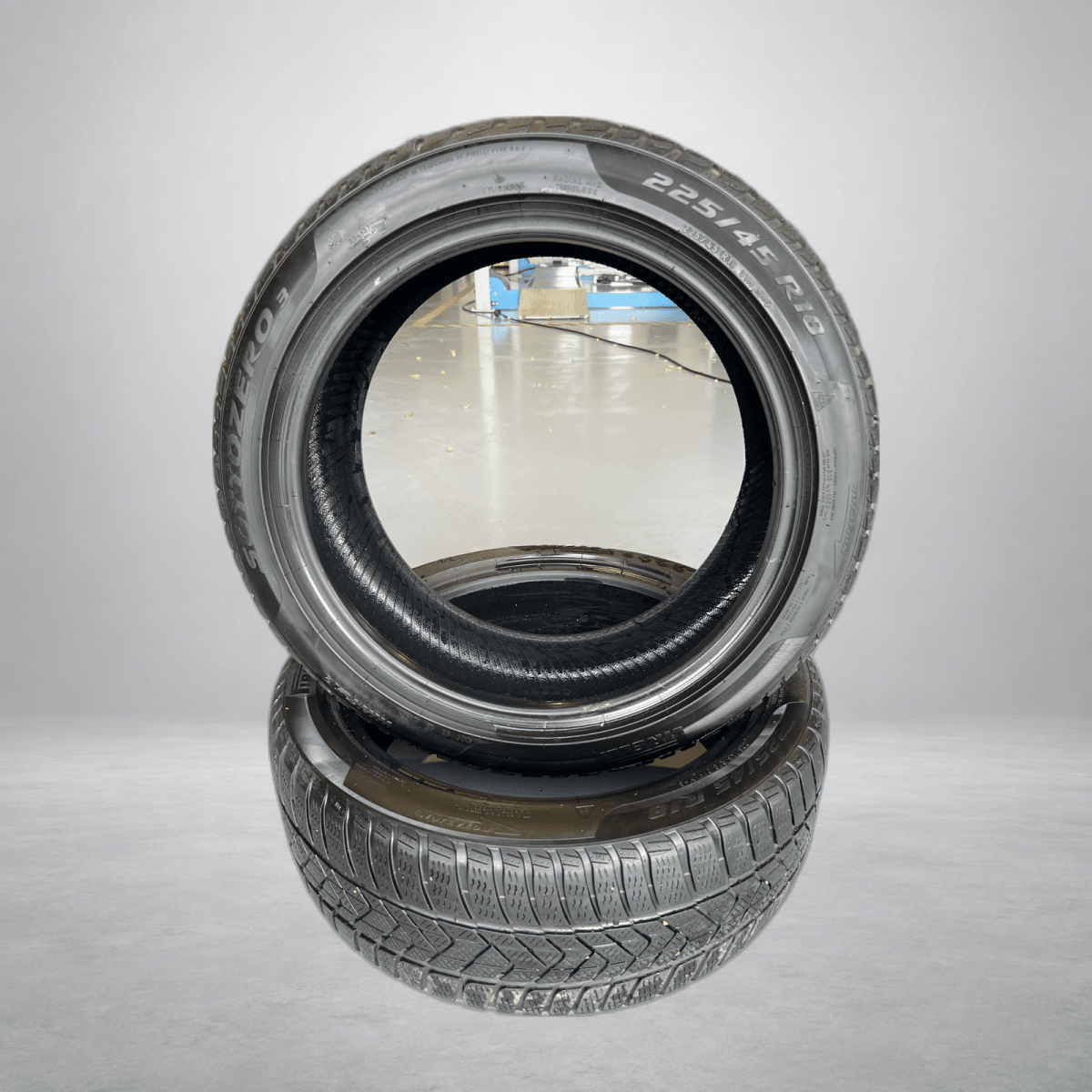 🔥 PIRELLI 225/45 R18 WINTERBANDEN TE KOOP 🔥 - Peelrandbanden