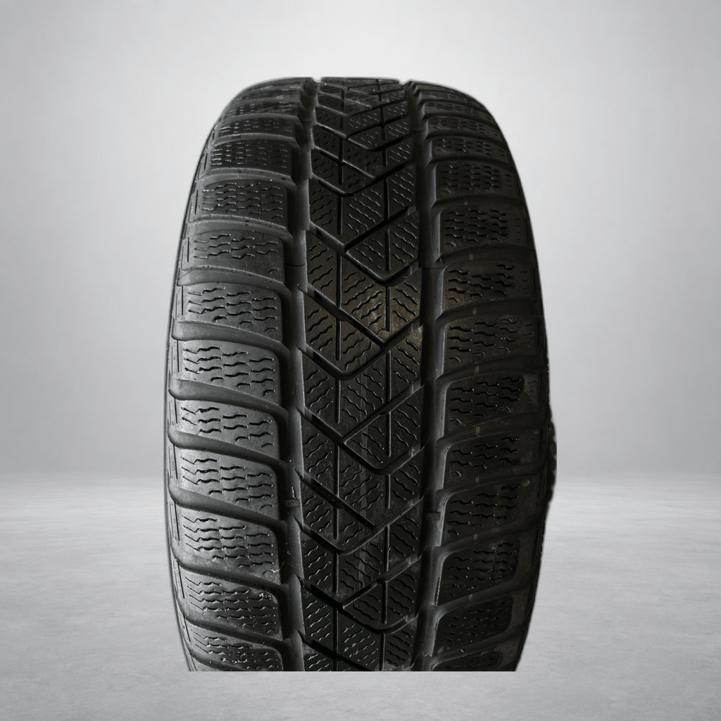 🔥 PIRELLI 225/45 R18 WINTERBANDEN TE KOOP 🔥 - Peelrandbanden