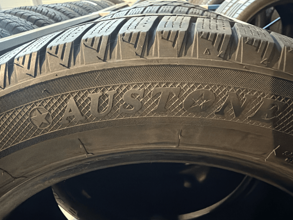 🔥 AUSTONE 205/55 R16 WINTERBANDEN TE KOOP 🔥 - Peelrandbanden