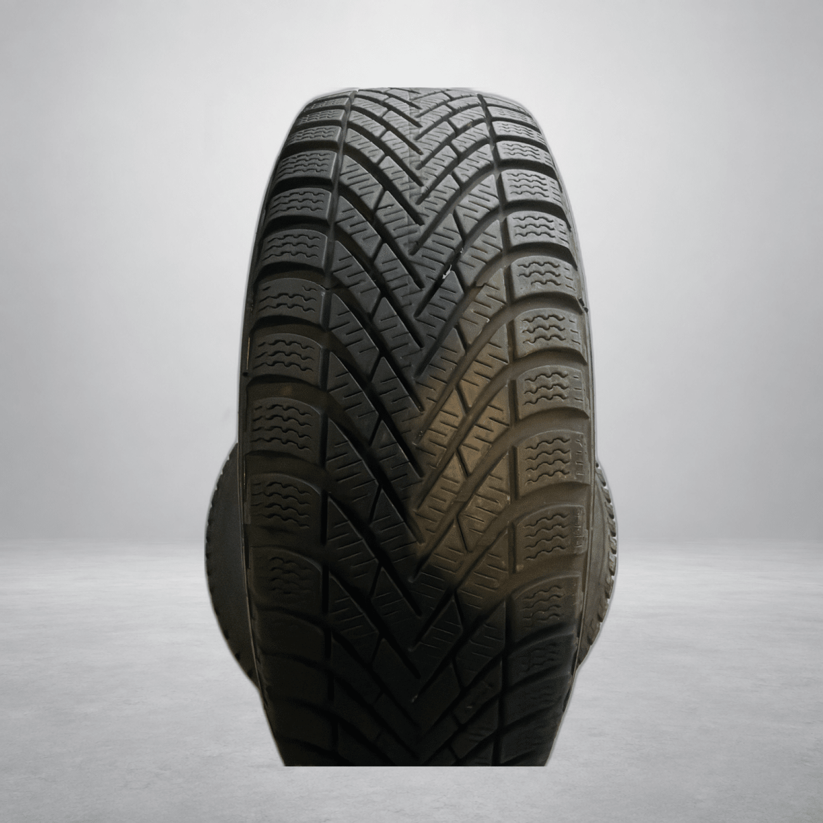🔥 PIRELLI 195/65 R15 WINTERBANDEN TE KOOP 🔥 - Peelrandbanden