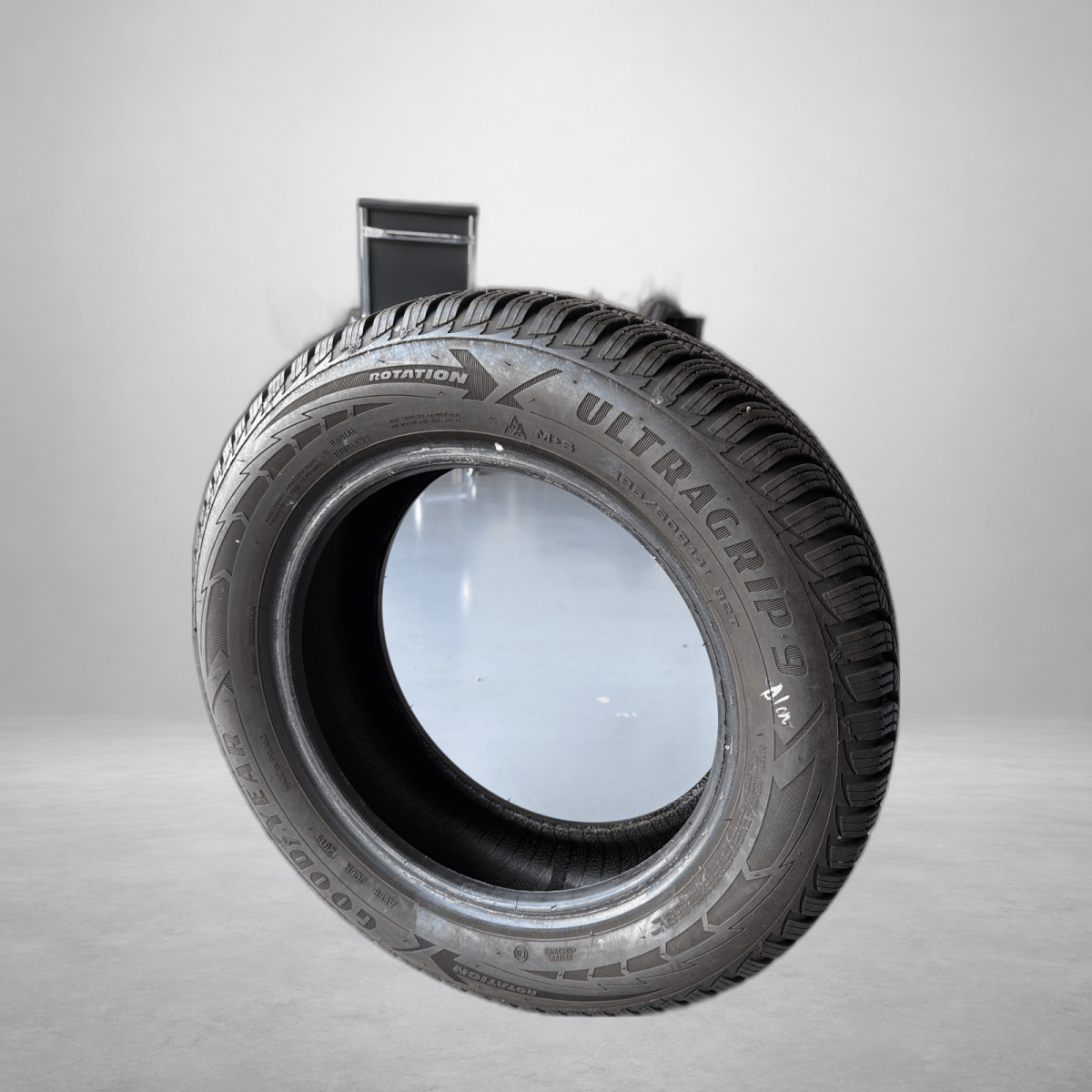 🔥 GOODYEAR 185/60 R14 WINTERBANDEN TE KOOP 🔥 - Peelrandbanden
