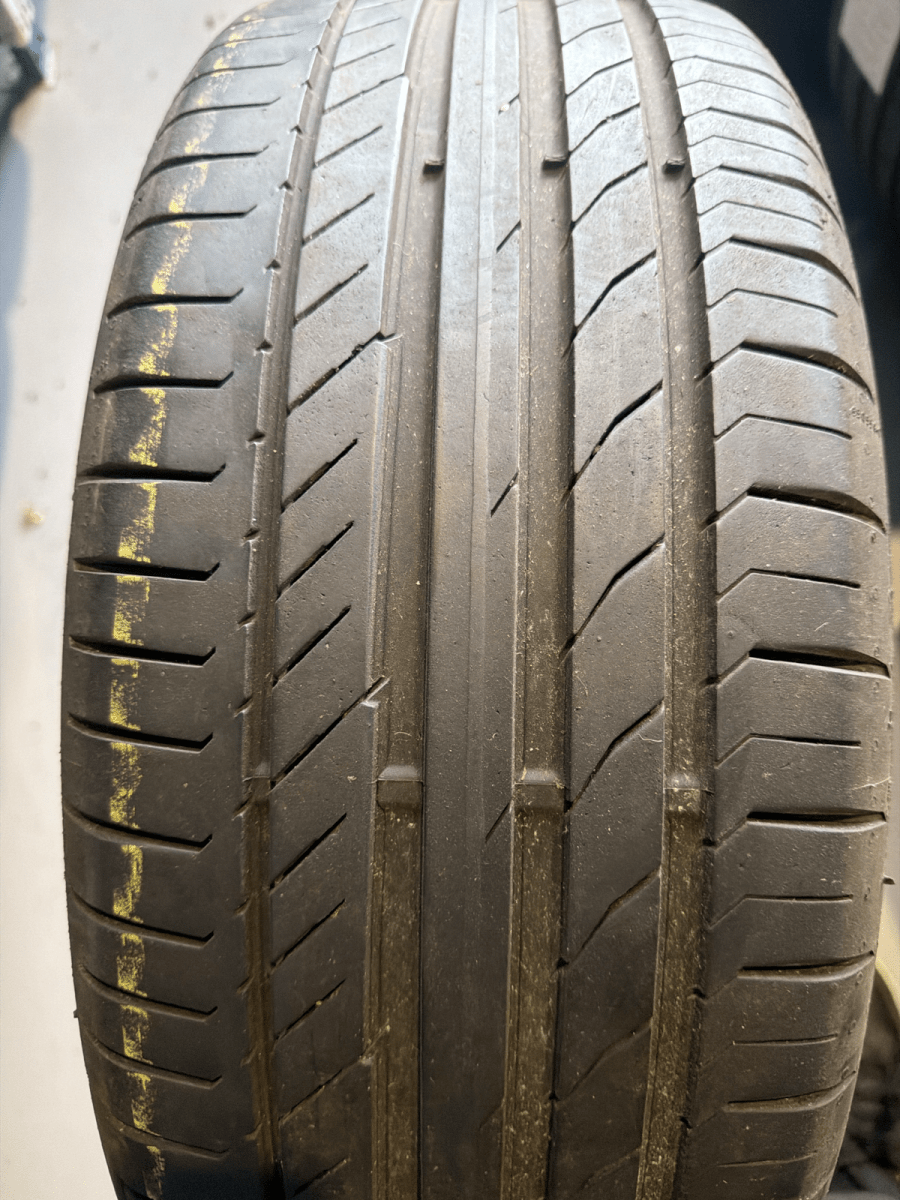 🔥 CONTINENTAL 225/45 R19 ZOMERBANDEN TE KOOP 🔥 - Peelrandbanden