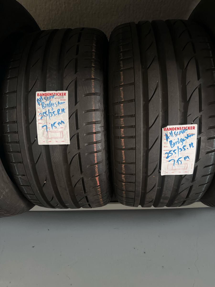 🔥 BRIDGESTONE 255/35 R18 ZOMERBANDEN TE KOOP 🔥 - Peelrandbanden