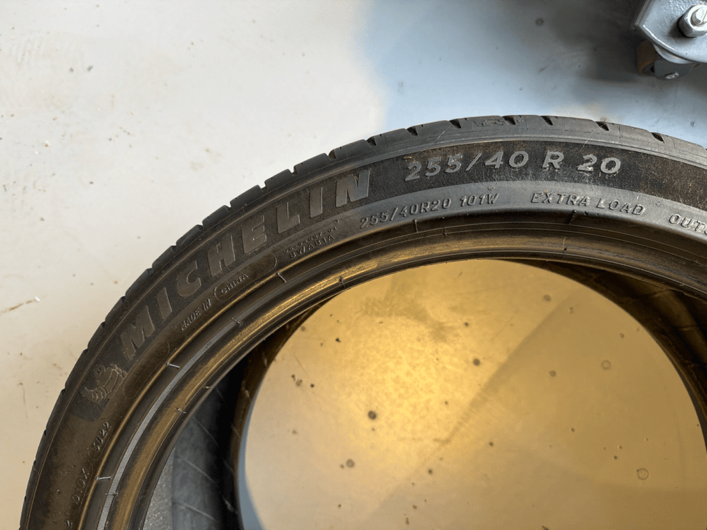 🔥 MICHELIN 255/40 R20 ZOMERBANDEN TE KOOP 🔥 - Peelrandbanden