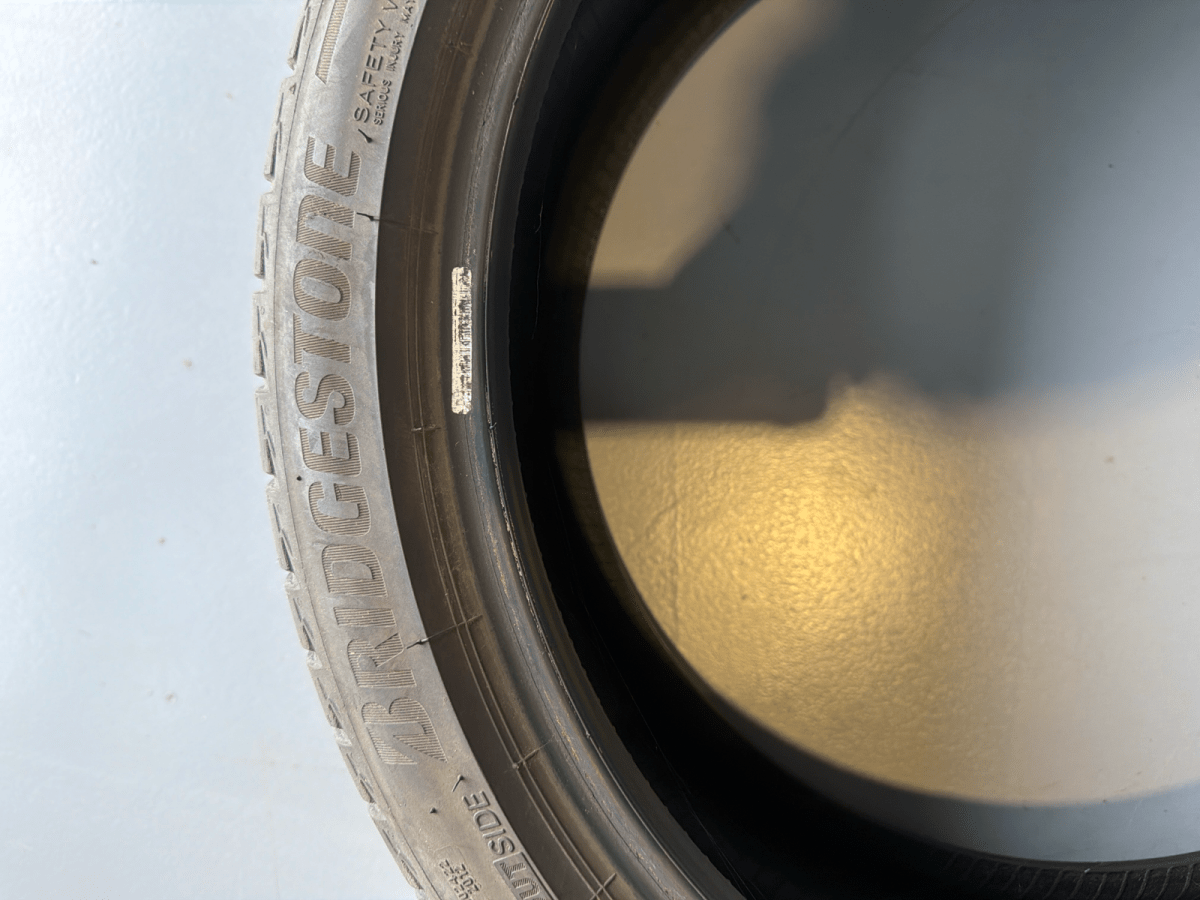 🔥 BRIDGESTONE 225/40 R19 ZOMERBANDEN TE KOOP 🔥 - Peelrandbanden