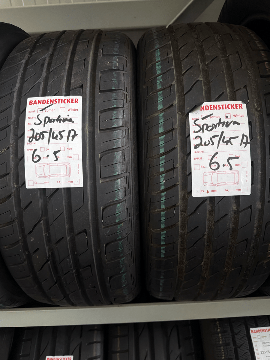 🔥 SPORTIVE 205/45 R17 ZOMERBANDEN TE KOOP 🔥 - Peelrandbanden